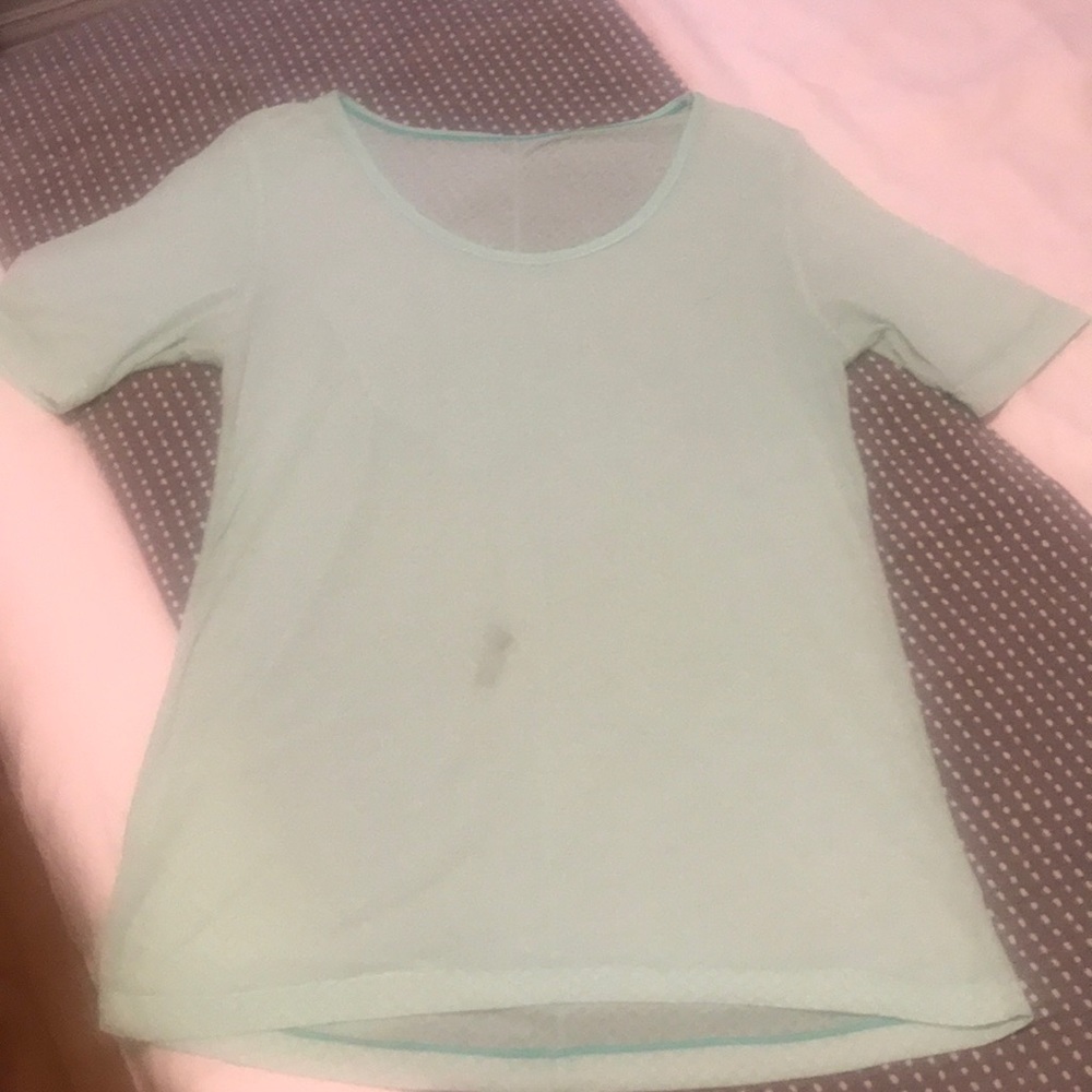 Lululemon t shirt